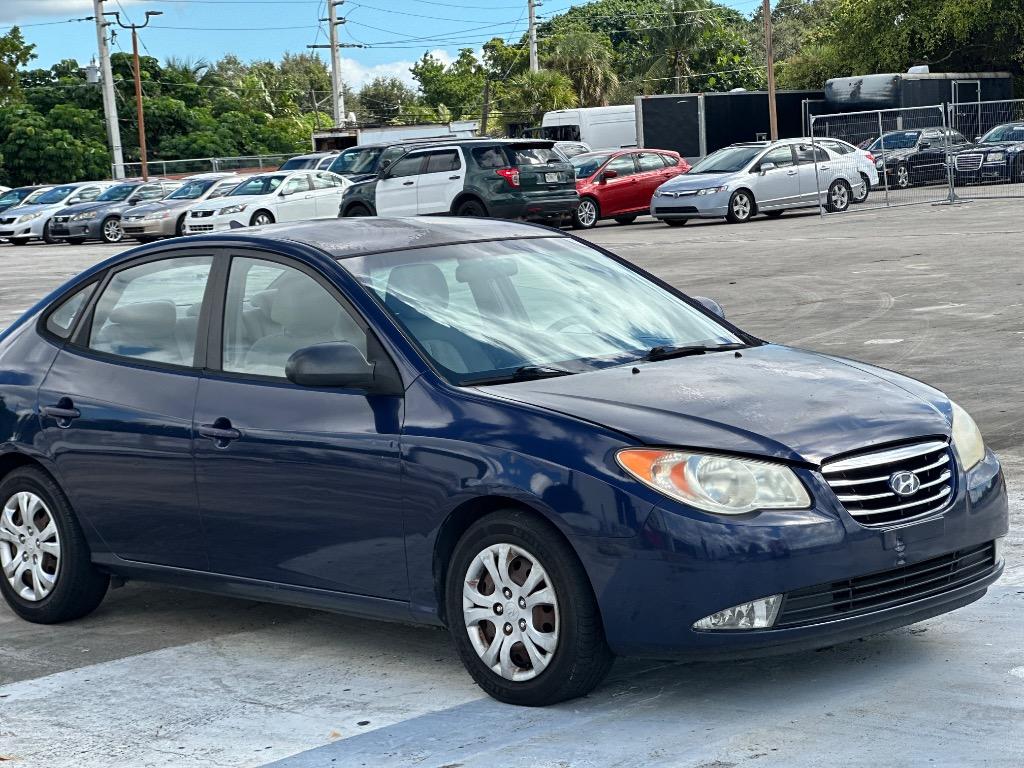 2010 Hyundai Elantra Blue's photo